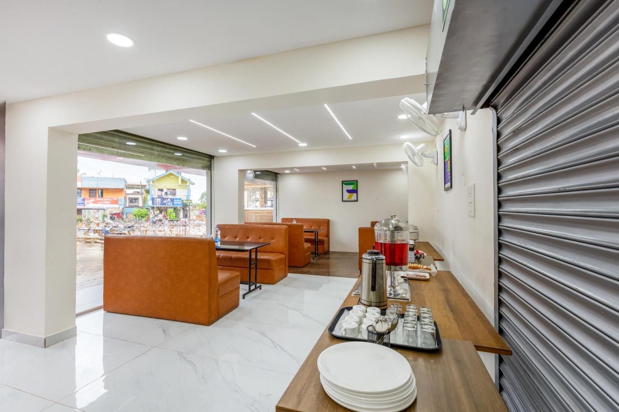 Treebo Sky City Grand, 5 Min From Mangalore Airport Exteriör bild